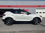 2021 Volvo XC40 T5 AWD R-Design