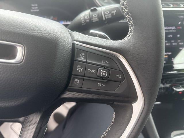 2024 Jeep Grand Cherokee L Altitude 4x4