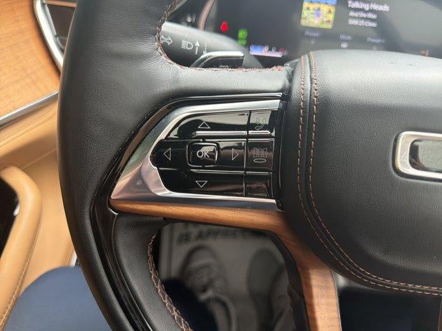 2023 Jeep Grand Cherokee L Summit Reserve 4x4
