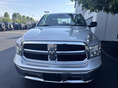2017 RAM 1500 SLT 4x4 Quad Cab 6'4" Box