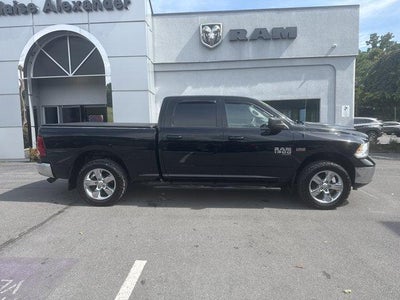 2020 RAM 1500 Classic SLT 4x4 Crew Cab 6'4" Box