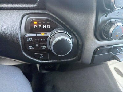 2019 RAM 1500 Big Horn/Lone Star 4x4 Crew Cab 5'7" Box