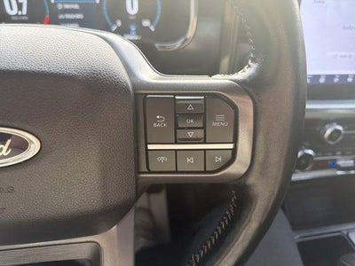 2022 Ford F-150 LARIAT 4WD SuperCrew 5.5' Box