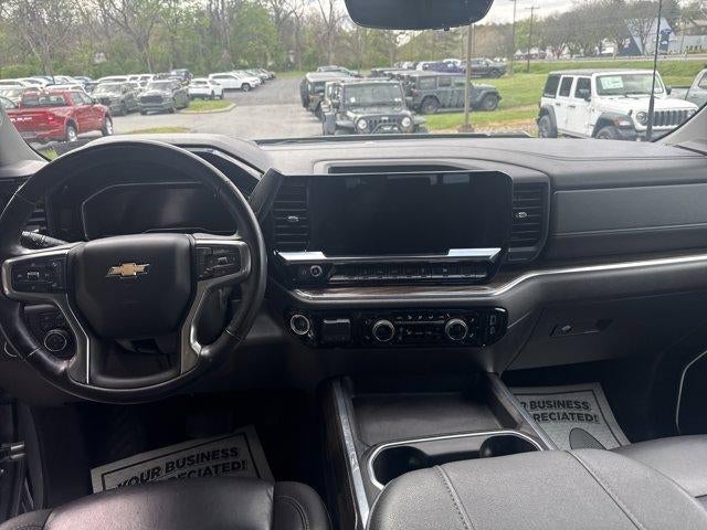 2025 Chevrolet Silverado 3500 HD Crew Cab Long Box 4-Wheel Drive LT