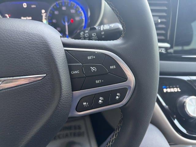 2023 Chrysler Pacifica Touring L FWD