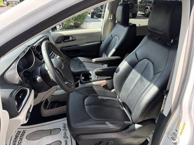 2024 Chrysler Pacifica Touring L FWD