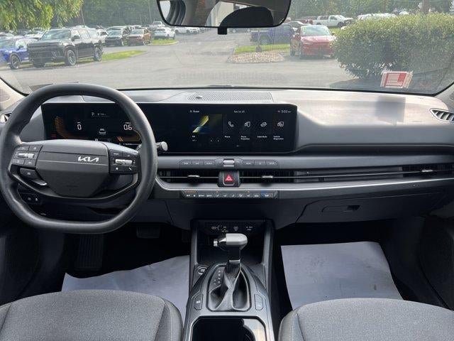 2025 Kia K4 LXS FWD