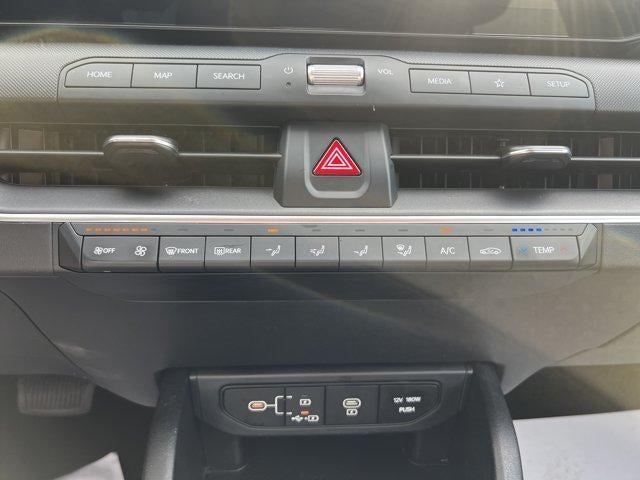 2025 Kia K4 LXS FWD