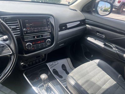 2019 Mitsubishi Outlander SE S-AWC