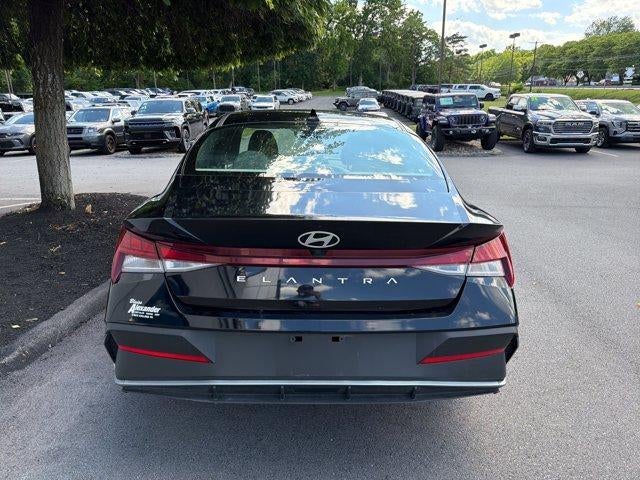 2024 Hyundai ELANTRA SEL IVT