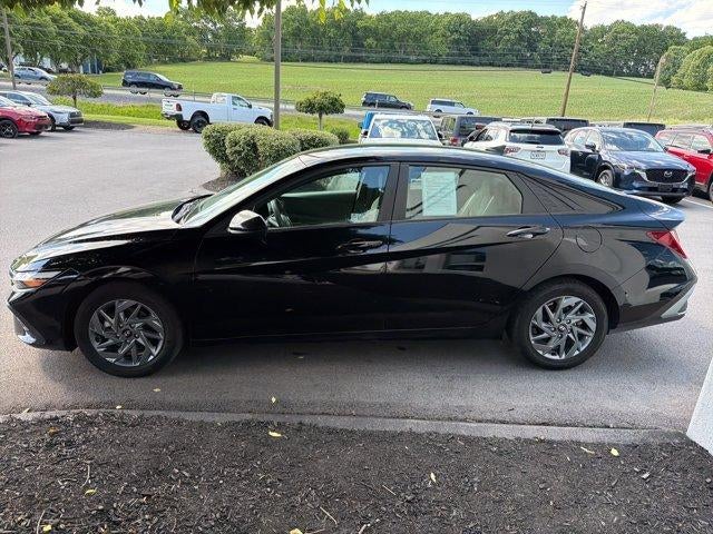 2024 Hyundai ELANTRA SEL IVT