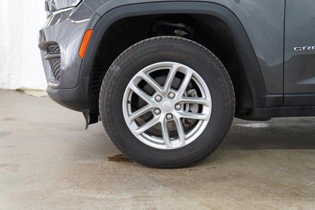 2023 Jeep Grand Cherokee Laredo X 4x4