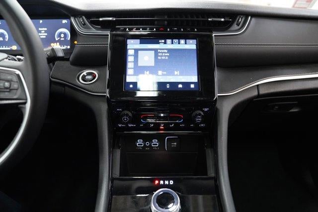 2023 Jeep Grand Cherokee Laredo X 4x4