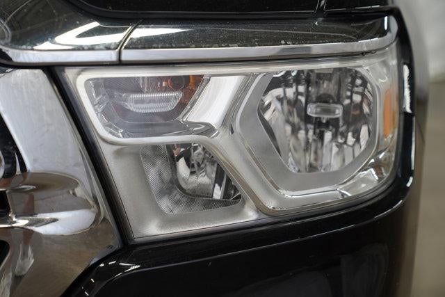 2022 RAM 1500 Big Horn 4x4 Crew Cab 5'7" Box