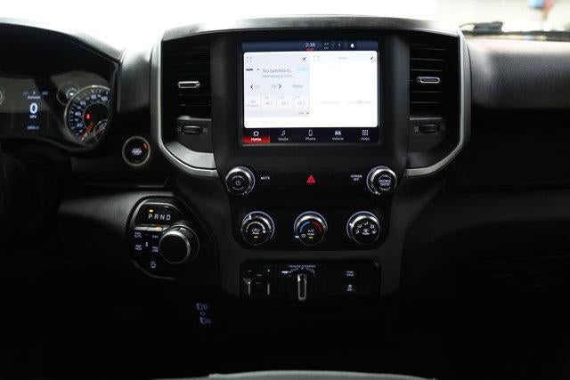 2022 RAM 1500 Big Horn 4x4 Crew Cab 5'7" Box