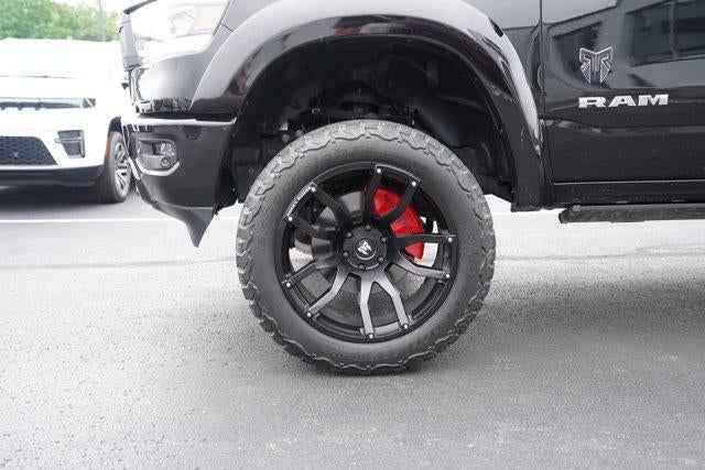 2022 RAM 1500 Laramie 4x4 Crew Cab 5'7" Box