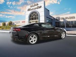 2022 Chevrolet Camaro 2dr Coupe 1LT