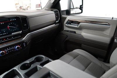 2024 GMC Sierra 3500HD Crew Cab Standard Box 4-Wheel Drive SLE