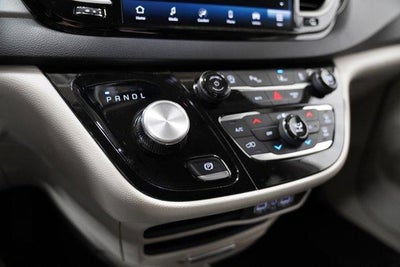 2024 Chrysler Pacifica Touring L FWD