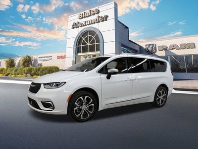 2026 Chrysler Pacifica Pinnacle AWD