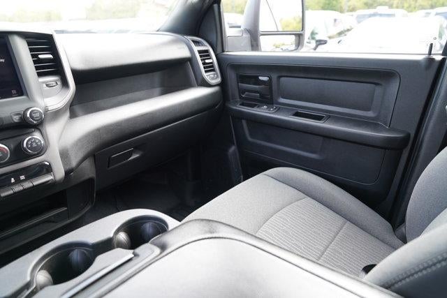 2024 RAM 3500 Tradesman 4x4 Crew Cab 8' Box