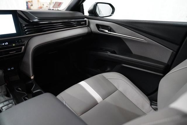 2026 Toyota Camry SE AWD (Natl)