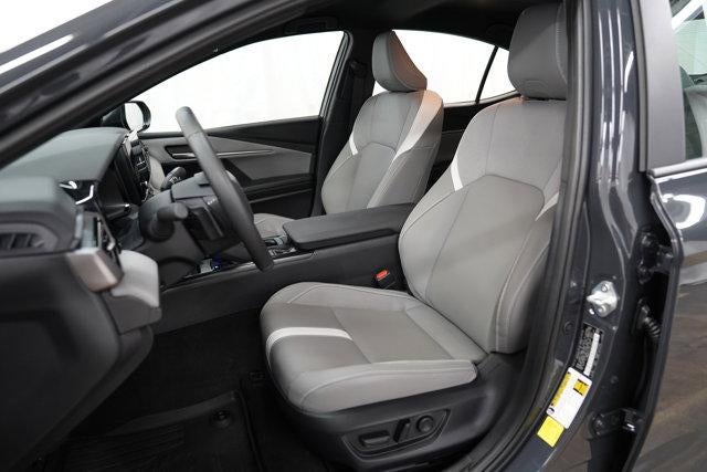 2026 Toyota Camry SE AWD (Natl)