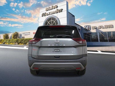 2023 Nissan Rogue FWD SV