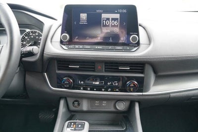 2025 Nissan Rogue AWD SV