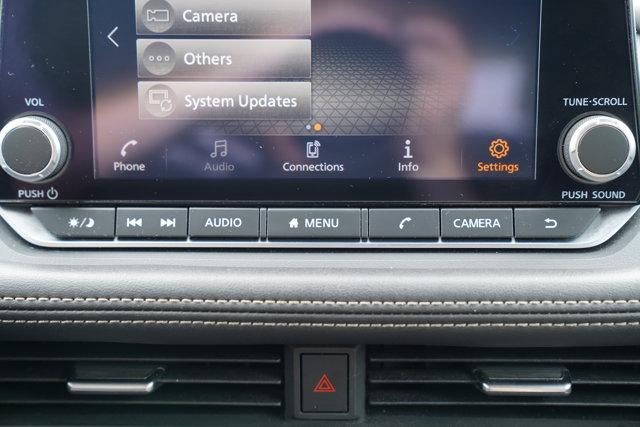 2025 Nissan Rogue AWD SV
