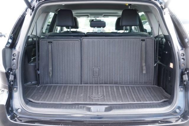 2016 Toyota Highlander AWD 4dr V6 XLE (Natl)