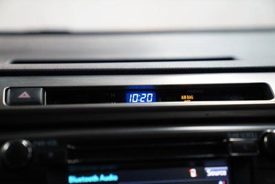 2015 Toyota RAV4 AWD 4dr XLE (Natl)