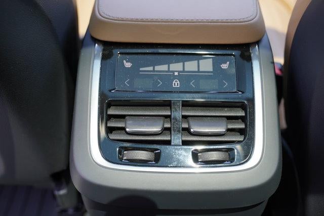 2022 Volvo XC90 T6 AWD Inscription 7P