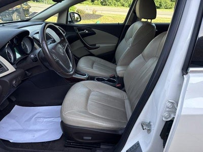 2014 Buick Verano 4dr Sdn Leather Group