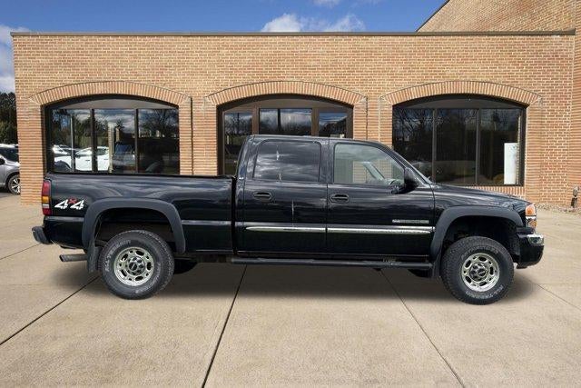 2006 GMC Sierra 2500 HD 4WD Crew Cab Standard Box SLT