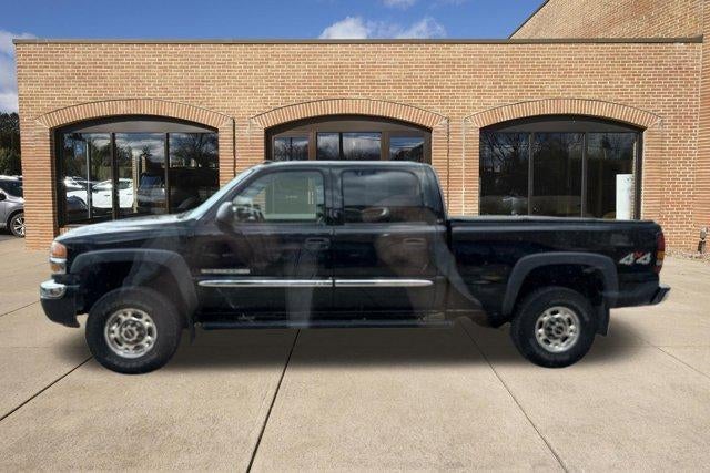 2006 GMC Sierra 2500 HD 4WD Crew Cab Standard Box SLT