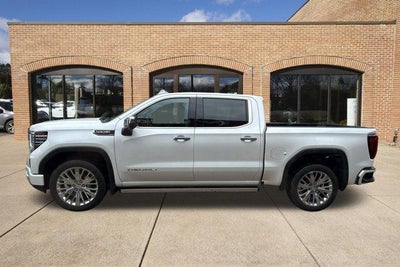 2023 GMC Sierra 1500 Crew Cab Short Box 4-Wheel Drive Denali