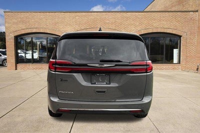 2023 Chrysler Pacifica Touring L FWD