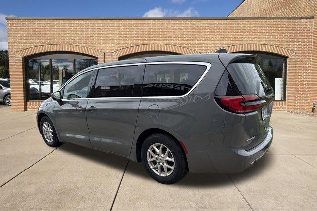 2023 Chrysler Pacifica Touring L FWD