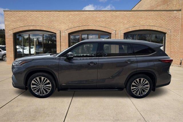 2023 Toyota Highlander Hybrid Platinum AWD (Natl)