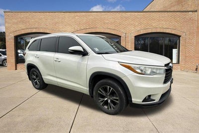 2016 Toyota Highlander AWD 4dr V6 XLE (Natl)