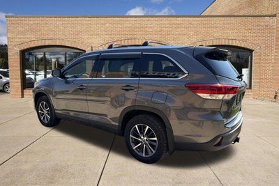 2017 Toyota Highlander XLE V6 AWD (Natl)