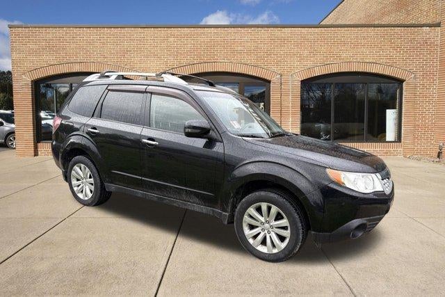 2011 Subaru Forester 2.5X Touring with Navigation