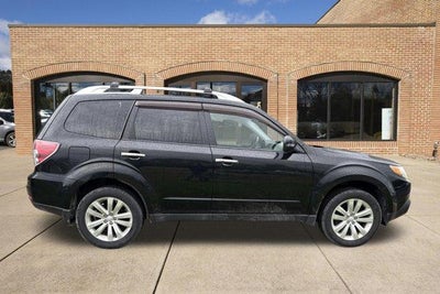 2011 Subaru Forester 2.5X Touring with Navigation