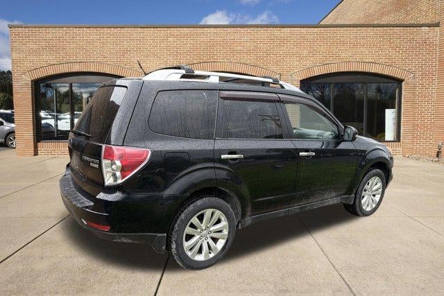 2011 Subaru Forester 2.5X Touring with Navigation