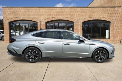 2025 Hyundai SONATA SEL FWD