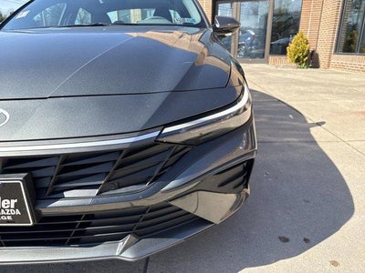 2024 Hyundai ELANTRA SEL IVT