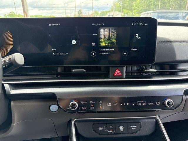2025 Kia Carnival LXS FWD