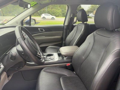2026 Kia Carnival LXS FWD