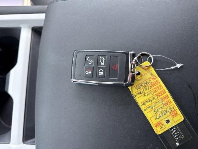 2025 Land Rover Defender 110 P300 S